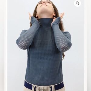 Kismet Turtleneck Shirt UV with Thumbhole Alexa Grey Airmax Perforated